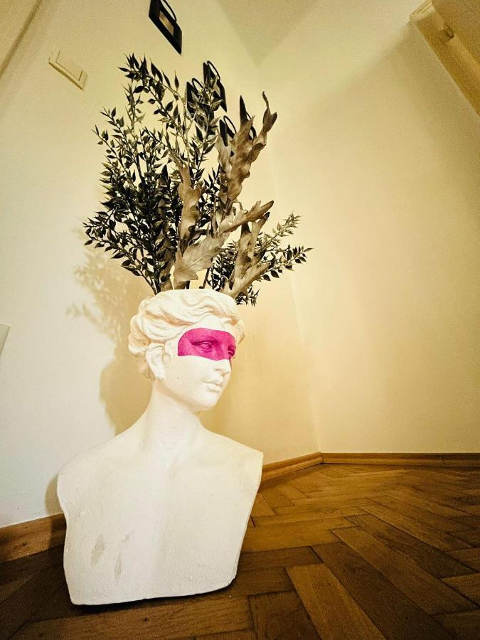 Apartment 5 Min Schoenbrunn Gloriette, Direct To City Center, Free Parking Vienna Exterior photo